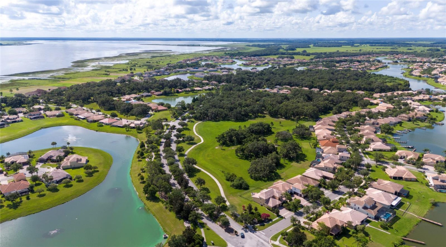 KISSIMMEE, Florida 34746, 4 Bedrooms Bedrooms, ,3 BathroomsBathrooms,Residential,For Sale,WINDWARD OAKS,0,MFRS5129826