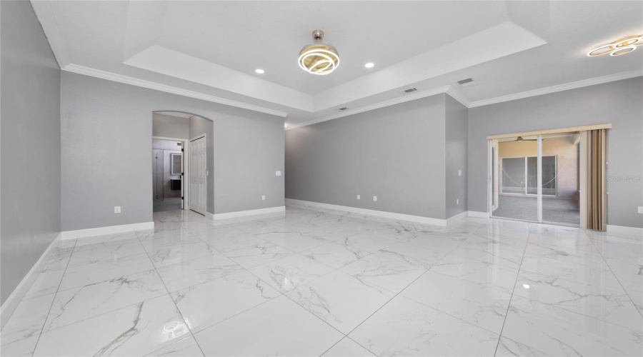 KISSIMMEE, Florida 34746, 4 Bedrooms Bedrooms, ,3 BathroomsBathrooms,Residential,For Sale,WINDWARD OAKS,0,MFRS5129826