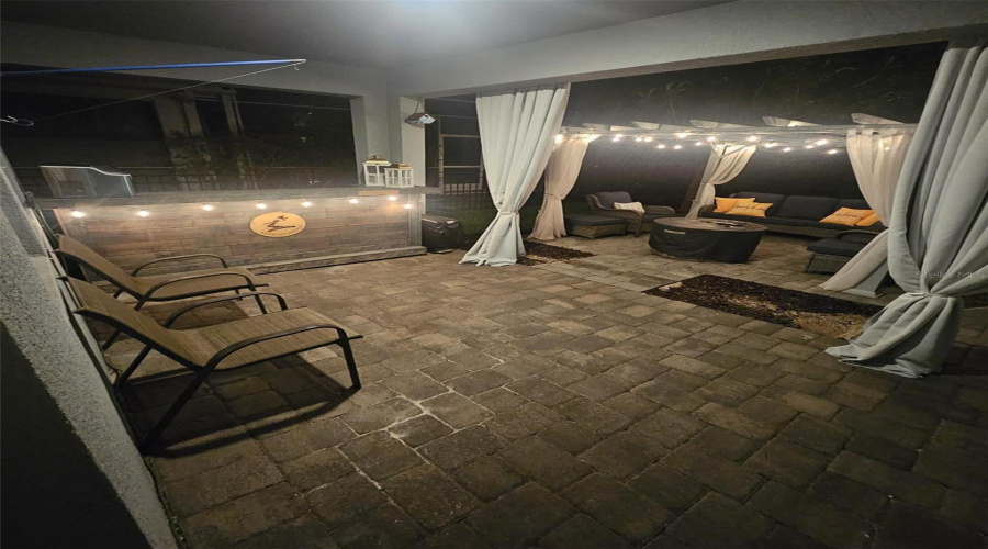 DAVENPORT, Florida 33896, 4 Bedrooms Bedrooms, ,3 BathroomsBathrooms,Residential,For Sale,BUNKER,0,MFRO6345289