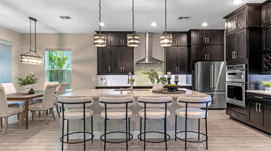 ORLANDO, Florida 32836, 5 Bedrooms Bedrooms, ,4 BathroomsBathrooms,Residential,For Sale,LUDINGTON,0,MFRO6335678