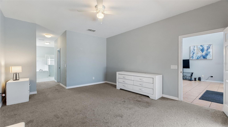 DAVENPORT, Florida 33896, 5 Bedrooms Bedrooms, ,4 BathroomsBathrooms,Residential,For Sale,WINDSOR,0,MFRO6316730