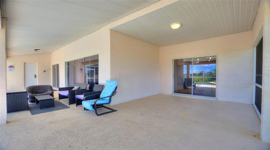 DAVENPORT, Florida 33896, 5 Bedrooms Bedrooms, ,4 BathroomsBathrooms,Residential,For Sale,WINDSOR,0,MFRO6316730