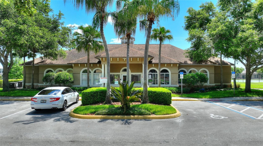 DAVENPORT, Florida 33896, 5 Bedrooms Bedrooms, ,4 BathroomsBathrooms,Residential,For Sale,WINDSOR,0,MFRO6316730