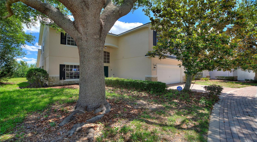 DAVENPORT, Florida 33896, 5 Bedrooms Bedrooms, ,4 BathroomsBathrooms,Residential,For Sale,WINDSOR,0,MFRO6316730