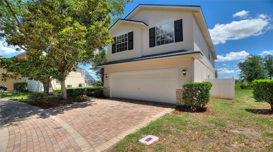 DAVENPORT, Florida 33896, 5 Bedrooms Bedrooms, ,4 BathroomsBathrooms,Residential,For Sale,WINDSOR,0,MFRO6316730