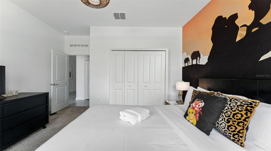 DAVENPORT, Florida 33896, 6 Bedrooms Bedrooms, ,5 BathroomsBathrooms,Residential,For Sale,TAKEAWAY,0,MFRO6346148