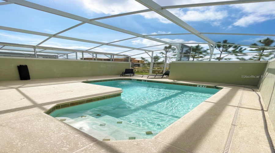 DAVENPORT, Florida 33896, 4 Bedrooms Bedrooms, ,3 BathroomsBathrooms,Residential,For Sale,OCEAN COURSE,0,MFRO6294283