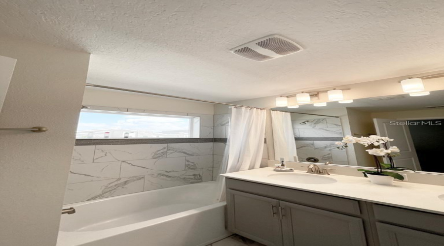 DAVENPORT, Florida 33896, 4 Bedrooms Bedrooms, ,3 BathroomsBathrooms,Residential,For Sale,OCEAN COURSE,0,MFRO6294283
