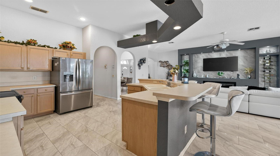 DAVENPORT, Florida 33897, 5 Bedrooms Bedrooms, ,4 BathroomsBathrooms,Residential,For Sale,BELFRY,0,MFRO6346296