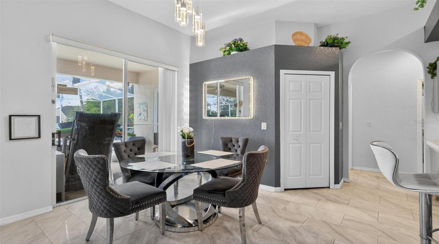 Breakfast area