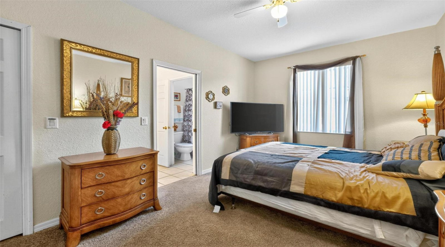 DAVENPORT, Florida 33897, 5 Bedrooms Bedrooms, ,4 BathroomsBathrooms,Residential,For Sale,BELFRY,0,MFRO6346296