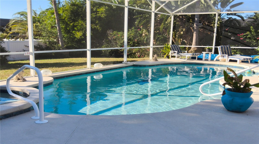 DAVENPORT, Florida 33897, 6 Bedrooms Bedrooms, ,4 BathroomsBathrooms,Residential,For Sale,BELFRY,0,MFRO6346296