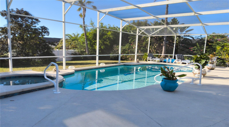 DAVENPORT, Florida 33897, 6 Bedrooms Bedrooms, ,4 BathroomsBathrooms,Residential,For Sale,BELFRY,0,MFRO6346296