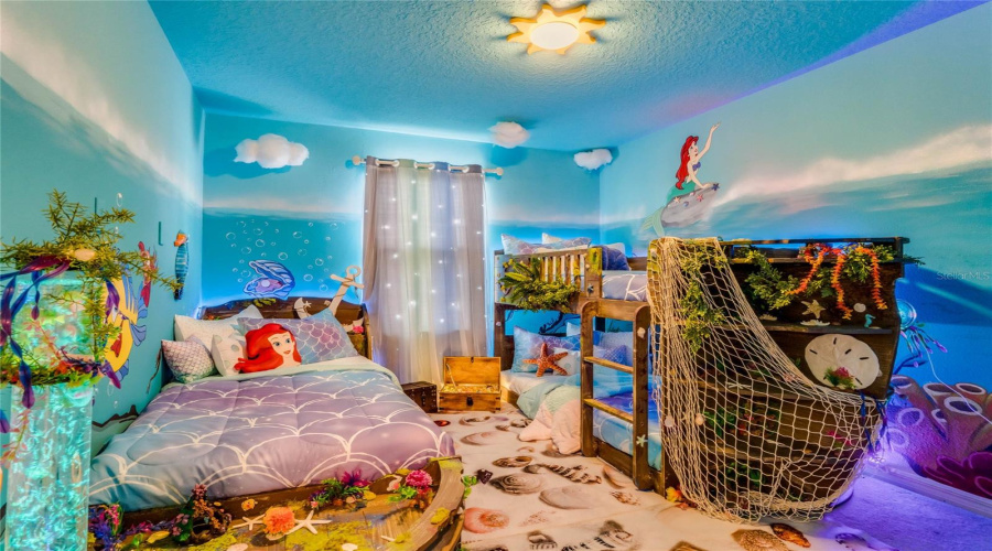 DAVENPORT, Florida 33897, 5 Bedrooms Bedrooms, ,4 BathroomsBathrooms,Residential,For Sale,ALOHA,0,MFRO6346444