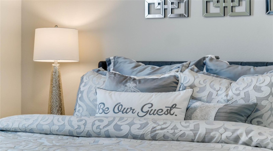 DAVENPORT, Florida 33897, 5 Bedrooms Bedrooms, ,4 BathroomsBathrooms,Residential,For Sale,ALOHA,0,MFRO6346444