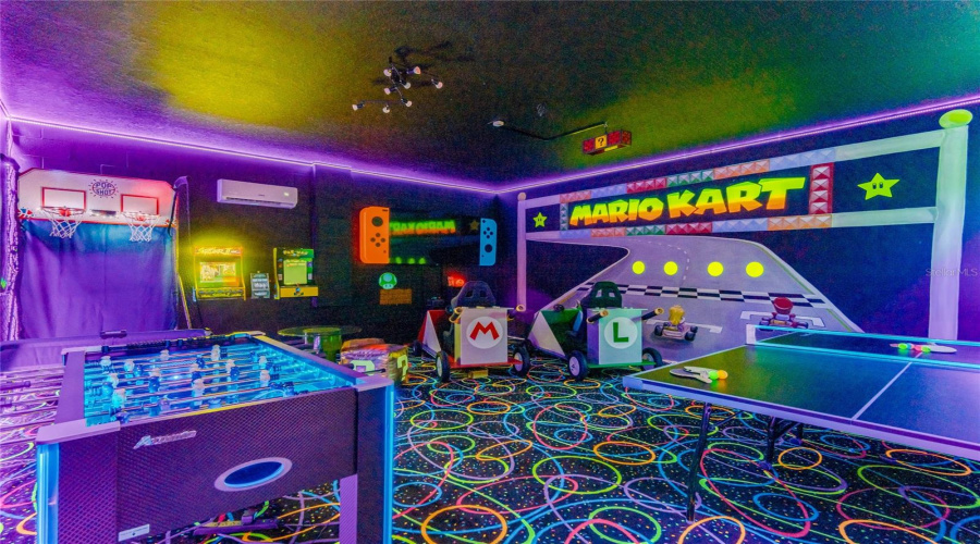 DAVENPORT, Florida 33897, 5 Bedrooms Bedrooms, ,4 BathroomsBathrooms,Residential,For Sale,ALOHA,0,MFRO6346444