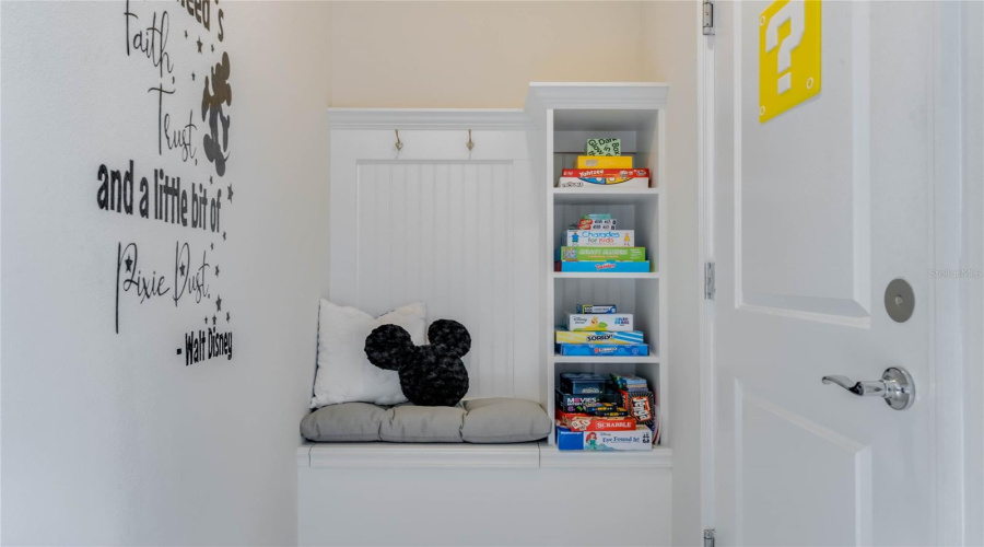 DAVENPORT, Florida 33897, 5 Bedrooms Bedrooms, ,4 BathroomsBathrooms,Residential,For Sale,ALOHA,0,MFRO6346444