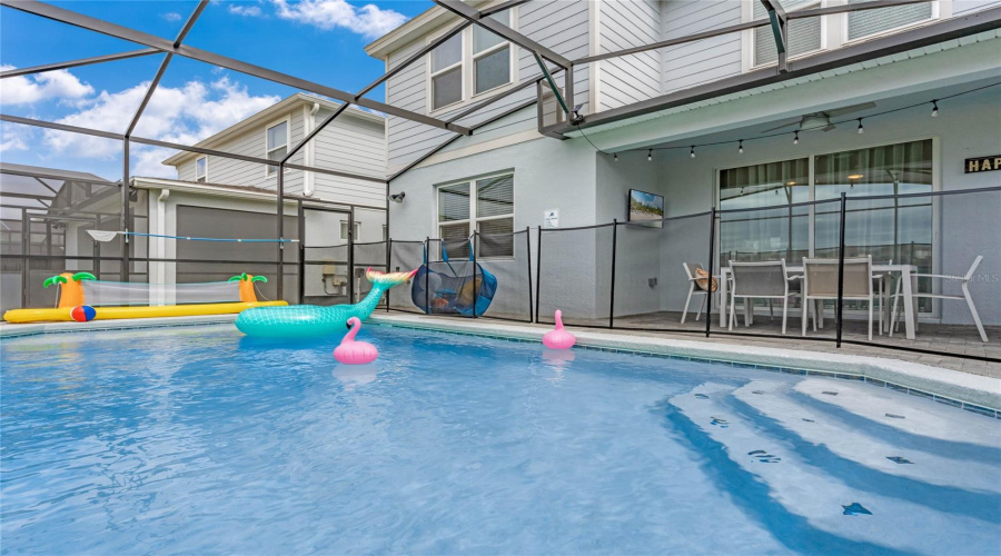 DAVENPORT, Florida 33897, 5 Bedrooms Bedrooms, ,4 BathroomsBathrooms,Residential,For Sale,ALOHA,0,MFRO6346444