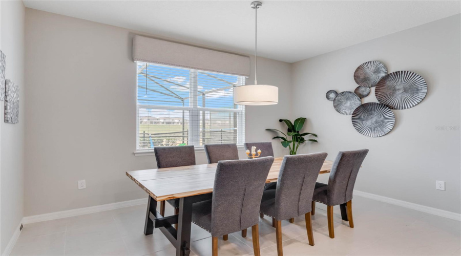 DAVENPORT, Florida 33897, 5 Bedrooms Bedrooms, ,4 BathroomsBathrooms,Residential,For Sale,ALOHA,0,MFRO6346444