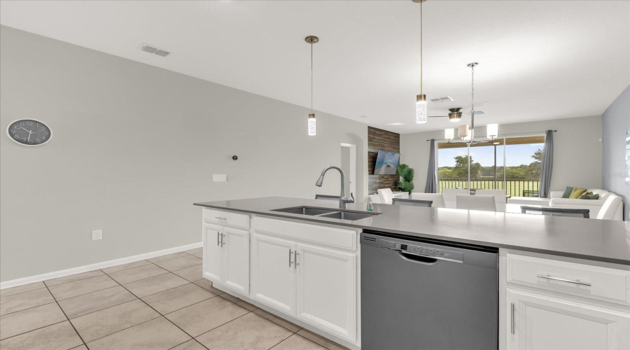 DAVENPORT, Florida 33896, 3 Bedrooms Bedrooms, ,2 BathroomsBathrooms,Residential,For Sale,OCEAN COURSE,0,MFRO6344830