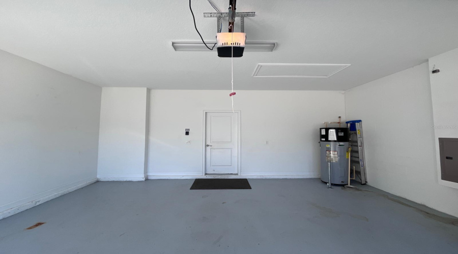 DAVENPORT, Florida 33896, 4 Bedrooms Bedrooms, ,3 BathroomsBathrooms,Residential,For Sale,CLUBMAN,0,MFRO6346607