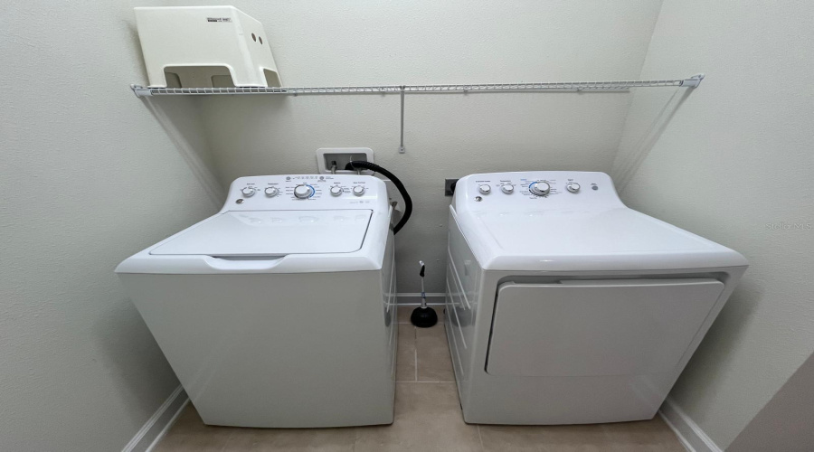 DAVENPORT, Florida 33896, 4 Bedrooms Bedrooms, ,3 BathroomsBathrooms,Residential,For Sale,CLUBMAN,0,MFRO6346607