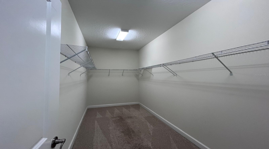 DAVENPORT, Florida 33896, 4 Bedrooms Bedrooms, ,3 BathroomsBathrooms,Residential,For Sale,CLUBMAN,0,MFRO6346607