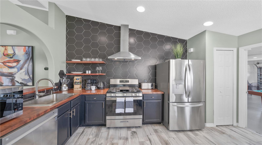 KISSIMMEE, Florida 34747, 3 Bedrooms Bedrooms, ,2 BathroomsBathrooms,Residential,For Sale,INDIAN CREEK,0,MFRO6345460