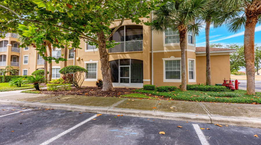 Welcome to Ventura at Windsor Hills, where RESORT-STYLE LIVING and unbeatable convenience come together!