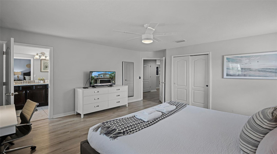 KISSIMMEE, Florida 34747, 6 Bedrooms Bedrooms, ,4 BathroomsBathrooms,Residential,For Sale,RHODES,0,MFRS5128935