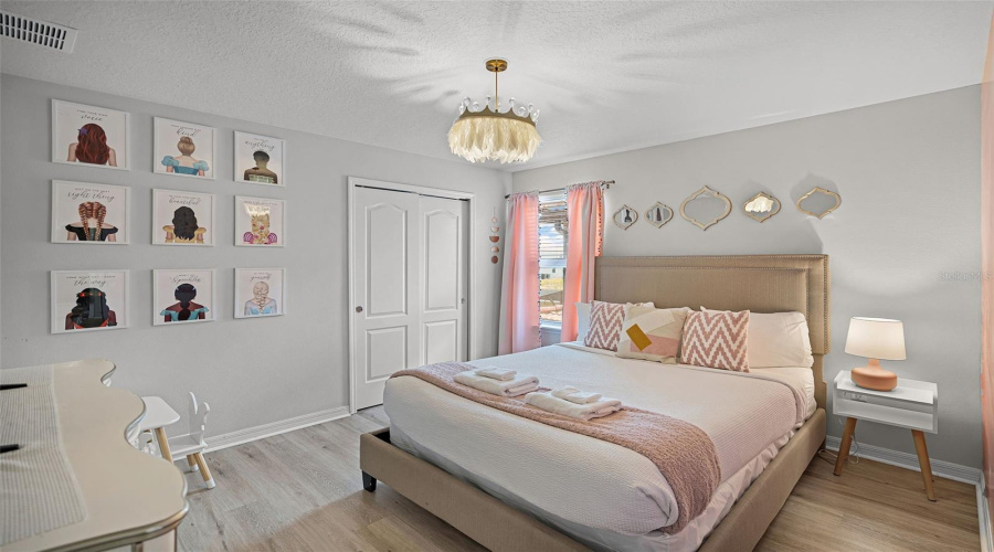 KISSIMMEE, Florida 34747, 6 Bedrooms Bedrooms, ,4 BathroomsBathrooms,Residential,For Sale,RHODES,0,MFRS5128935