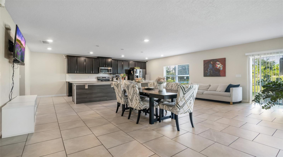 DAVENPORT, Florida 33897, 4 Bedrooms Bedrooms, ,3 BathroomsBathrooms,Residential,For Sale,OGELTHORPE,0,MFRS5134820