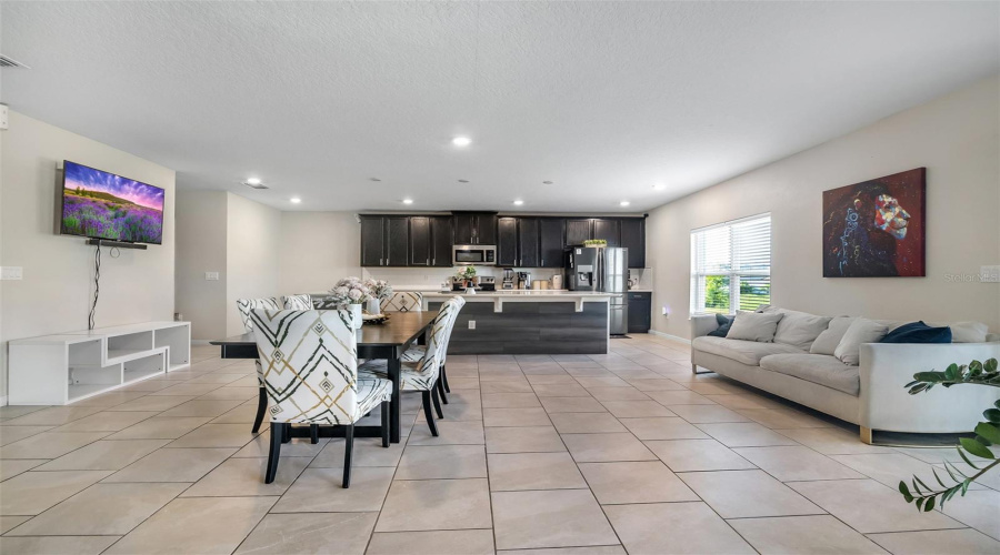 DAVENPORT, Florida 33897, 4 Bedrooms Bedrooms, ,3 BathroomsBathrooms,Residential,For Sale,OGELTHORPE,0,MFRS5134820