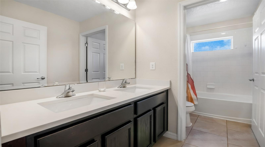 DAVENPORT, Florida 33897, 4 Bedrooms Bedrooms, ,3 BathroomsBathrooms,Residential,For Sale,OGELTHORPE,0,MFRS5134820