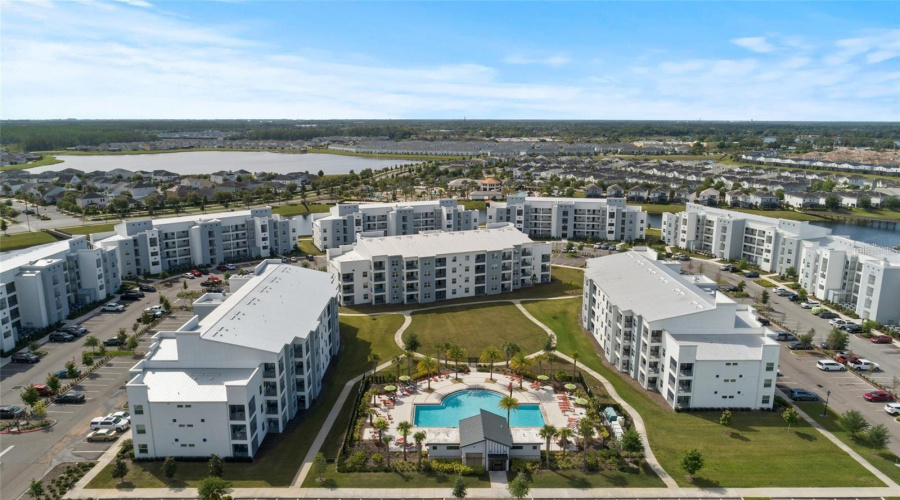 KISSIMMEE, Florida 34746, 2 Bedrooms Bedrooms, ,2 BathroomsBathrooms,Residential,For Sale,PARADOX,0,MFRO6271890