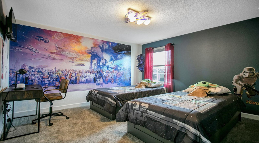 DAVENPORT, Florida 33896, 8 Bedrooms Bedrooms, ,5 BathroomsBathrooms,Residential,For Sale,DROP,0,MFRTB8430716