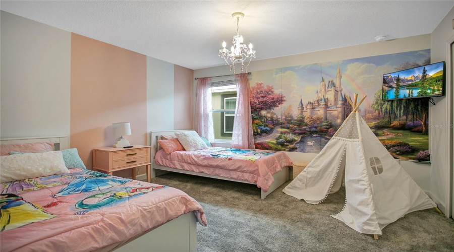 DAVENPORT, Florida 33896, 8 Bedrooms Bedrooms, ,5 BathroomsBathrooms,Residential,For Sale,DROP,0,MFRTB8430716