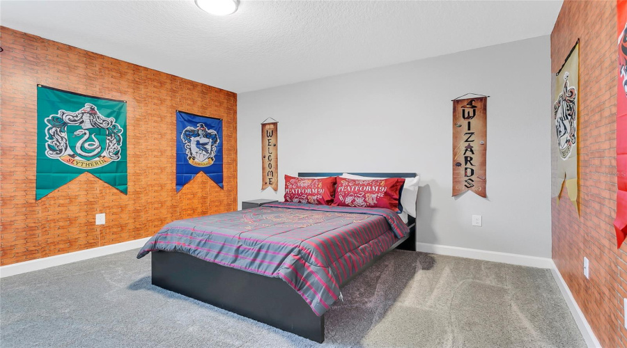 DAVENPORT, Florida 33896, 8 Bedrooms Bedrooms, ,5 BathroomsBathrooms,Residential,For Sale,DROP,0,MFRTB8430716