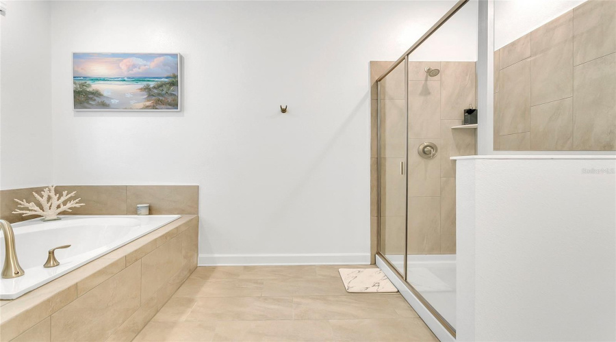 DAVENPORT, Florida 33896, 8 Bedrooms Bedrooms, ,5 BathroomsBathrooms,Residential,For Sale,DROP,0,MFRTB8430716