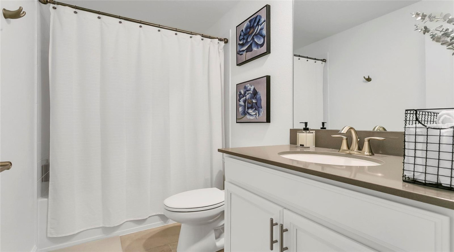 DAVENPORT, Florida 33896, 8 Bedrooms Bedrooms, ,5 BathroomsBathrooms,Residential,For Sale,DROP,0,MFRTB8430716