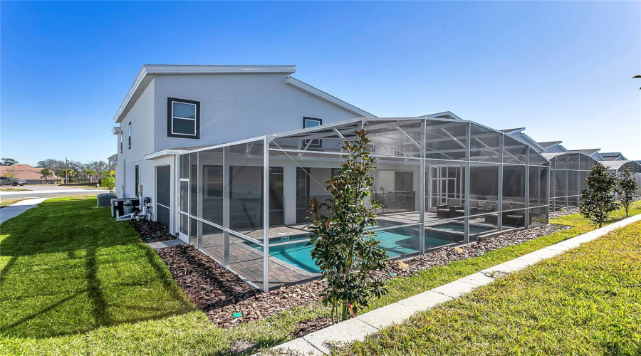 DAVENPORT, Florida 33896, 8 Bedrooms Bedrooms, ,5 BathroomsBathrooms,Residential,For Sale,DROP,0,MFRTB8430716