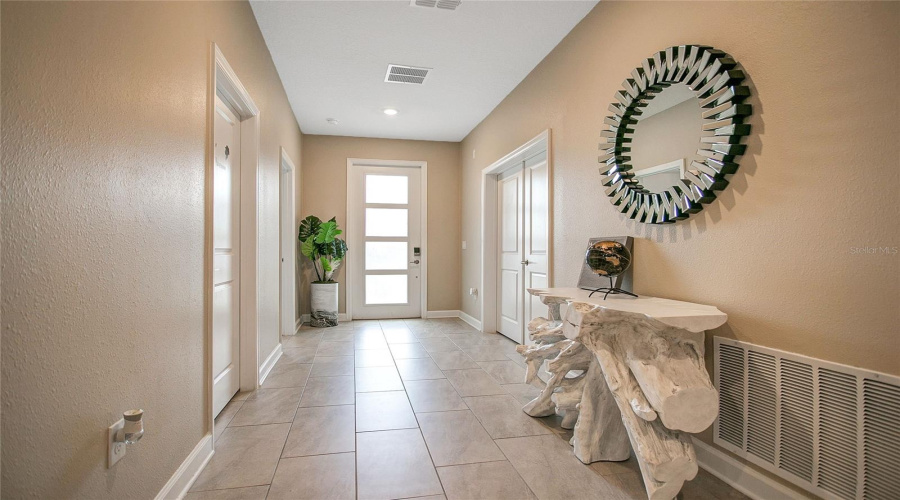 DAVENPORT, Florida 33896, 8 Bedrooms Bedrooms, ,5 BathroomsBathrooms,Residential,For Sale,DROP,0,MFRTB8430716