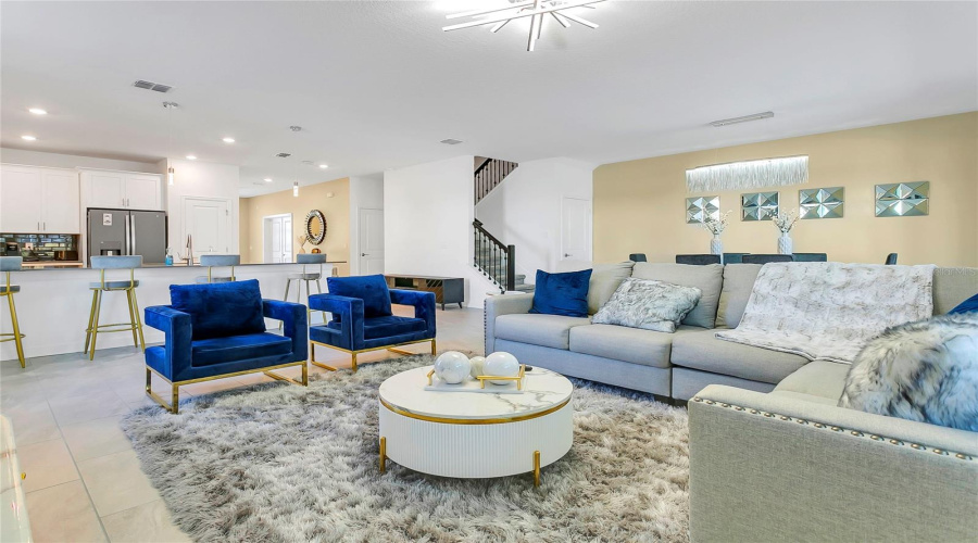 DAVENPORT, Florida 33896, 8 Bedrooms Bedrooms, ,5 BathroomsBathrooms,Residential,For Sale,DROP,0,MFRTB8430716