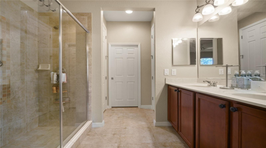 ORLANDO, Florida 32836, 4 Bedrooms Bedrooms, ,3 BathroomsBathrooms,Residential,For Sale,DELLA SCALA,0,MFRO6346693