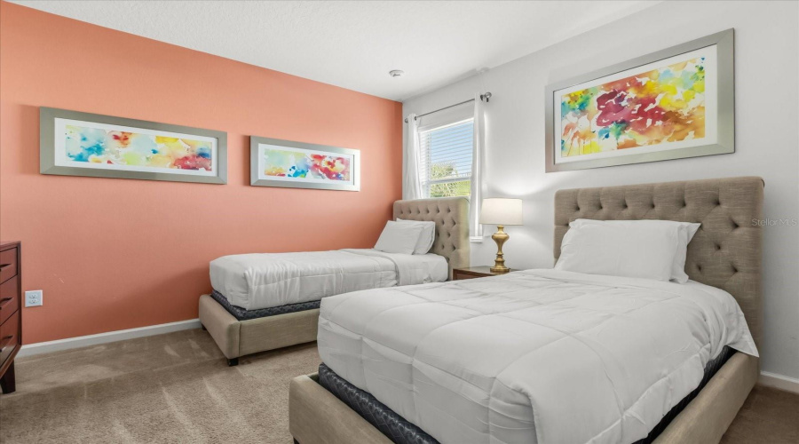 KISSIMMEE, Florida 34746, 6 Bedrooms Bedrooms, ,4 BathroomsBathrooms,Residential,For Sale,BALLO,0,MFRO6346506