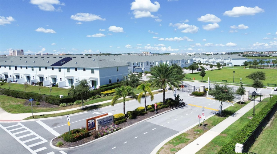 KISSIMMEE, Florida 34746, 3 Bedrooms Bedrooms, ,2 BathroomsBathrooms,Residential,For Sale,TRIBUTE,0,MFRO6346591