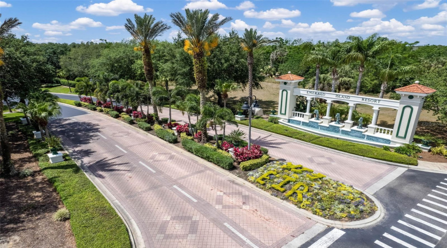 KISSIMMEE, Florida 34747, 5 Bedrooms Bedrooms, ,4 BathroomsBathrooms,Residential,For Sale,FIESTA KEY,0,MFRS5134844