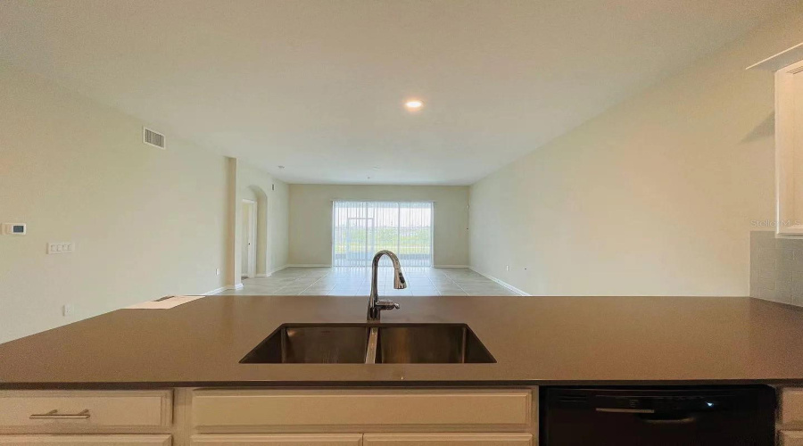 DAVENPORT, Florida 33896, 3 Bedrooms Bedrooms, ,2 BathroomsBathrooms,Residential,For Sale,DROP,0,MFRO6345315