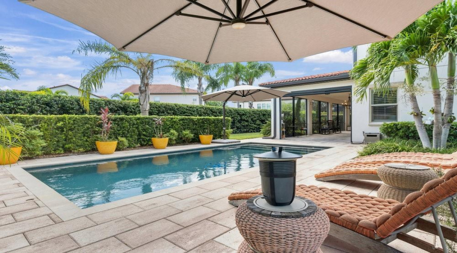 ORLANDO, Florida 32836, 4 Bedrooms Bedrooms, ,3 BathroomsBathrooms,Residential,For Sale,ROYAL CYPRESS,0,MFRS5128082