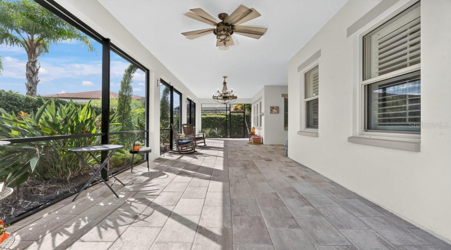 ORLANDO, Florida 32836, 4 Bedrooms Bedrooms, ,3 BathroomsBathrooms,Residential,For Sale,ROYAL CYPRESS,0,MFRS5128082